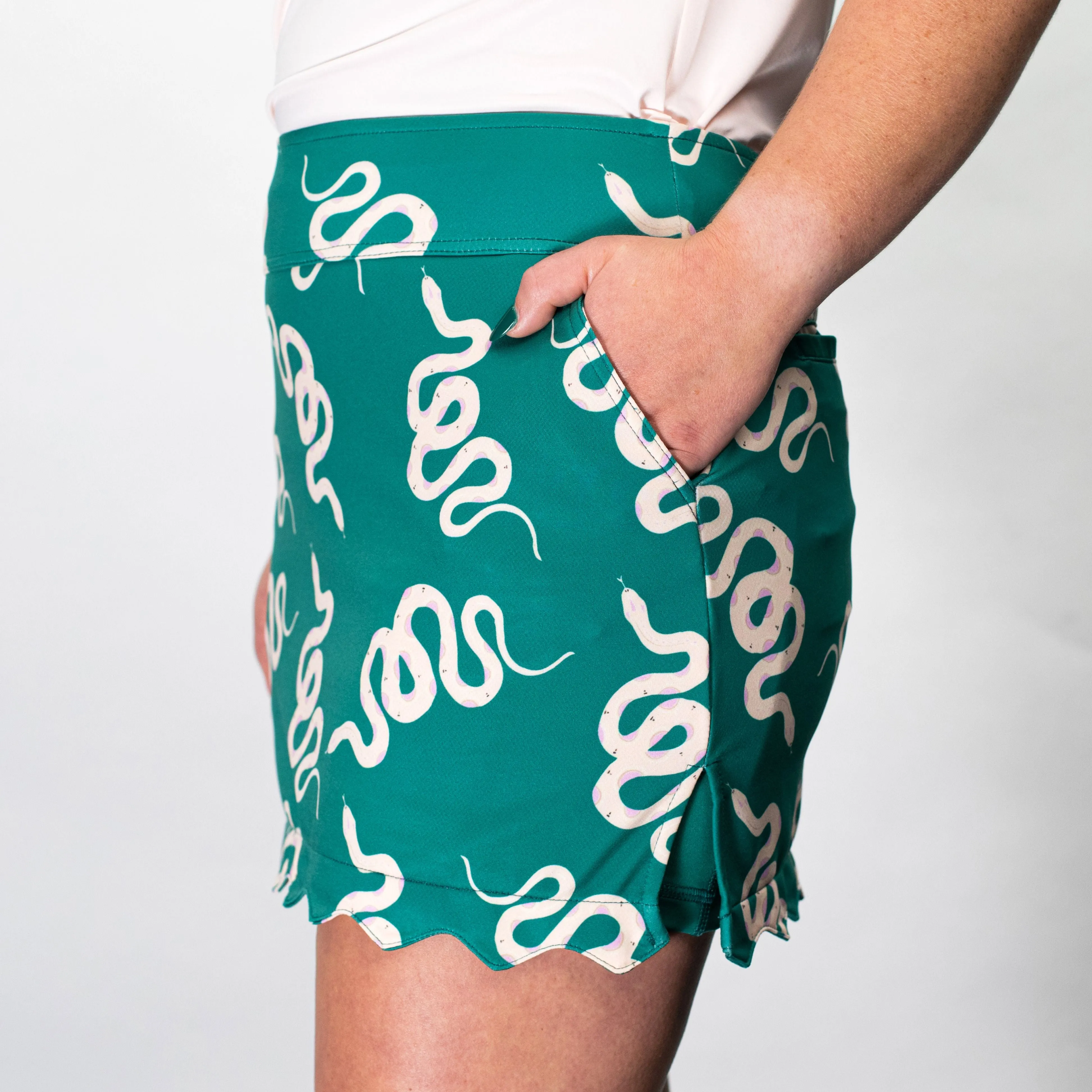 Ari Skort