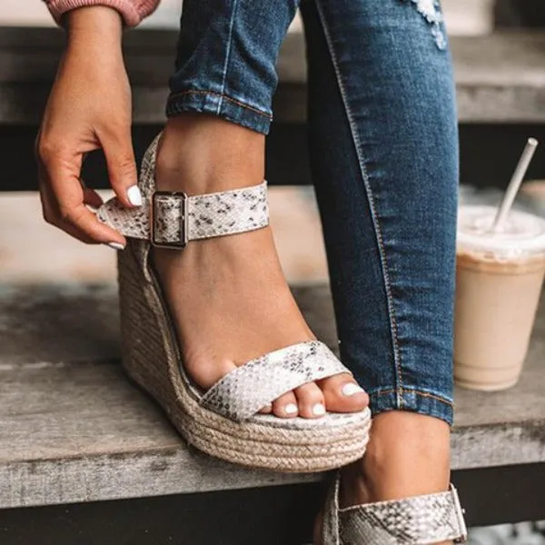 Comfortable Lisa Wedge Shoes