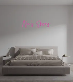 Custom text: Nic's Shoes