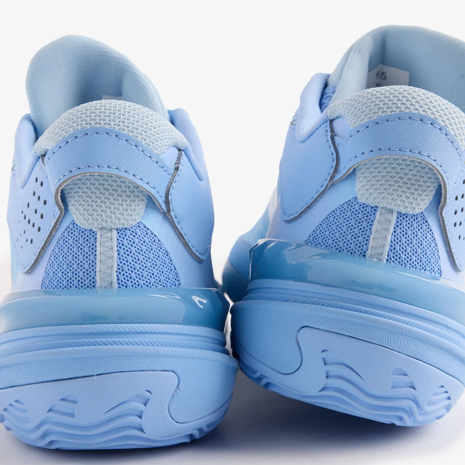 Hesi Low v2 - Light Blue