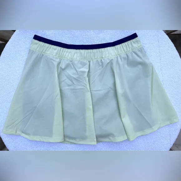 Lacoste Performance Women's Tennis Skirt - Beige / Purple - Size M 40