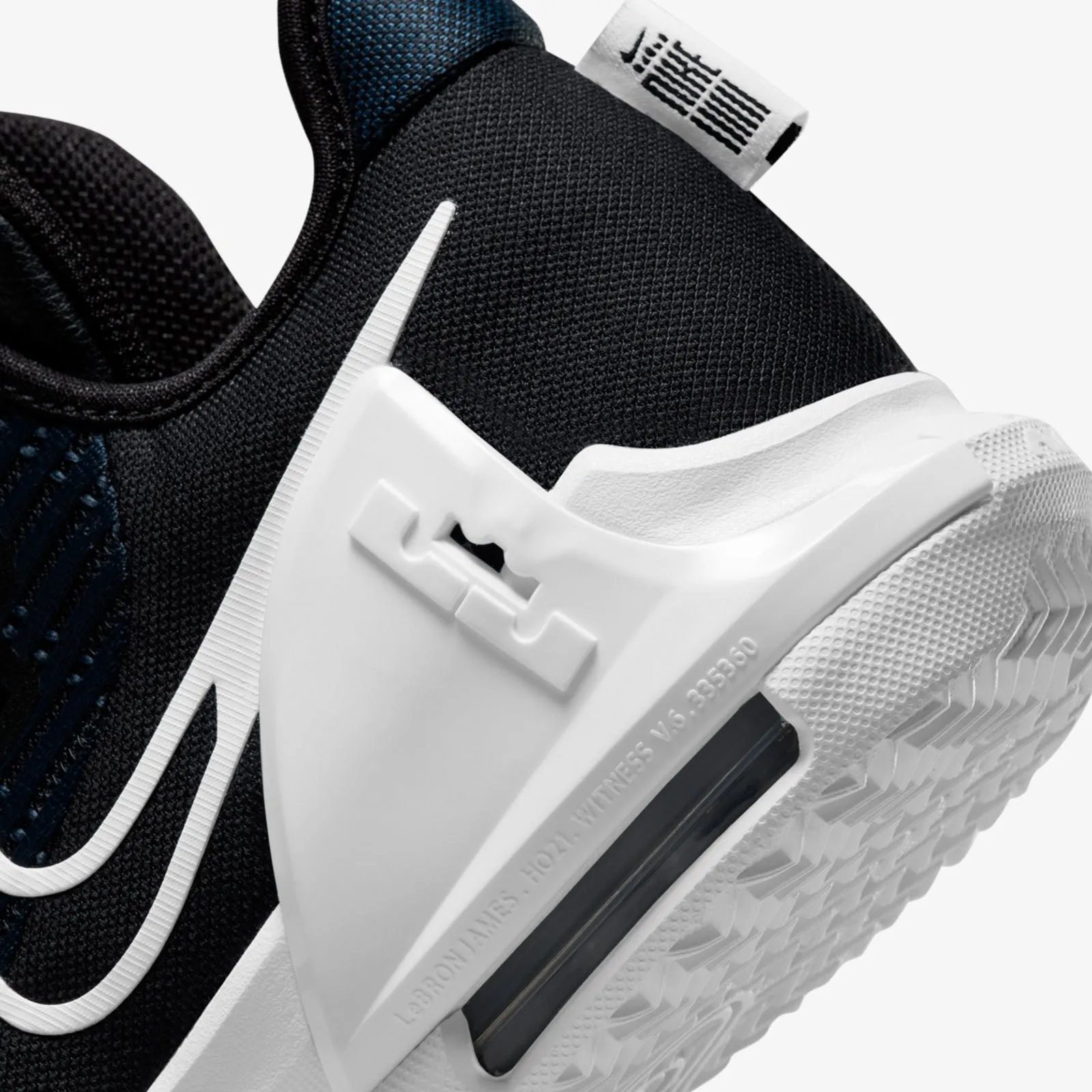 LeBron Witness 6 (PS) - Black