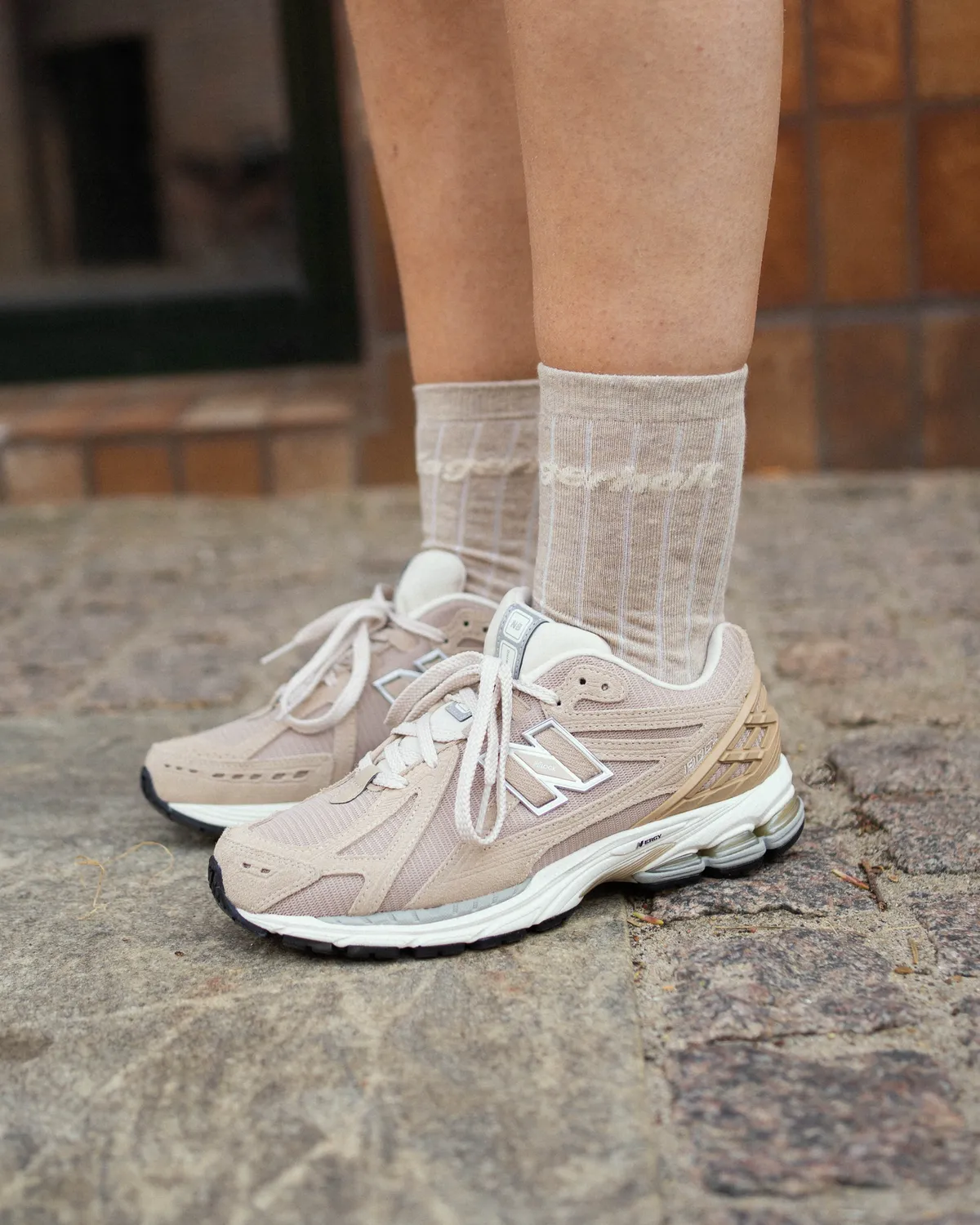 M1906RW - Mindful Grey