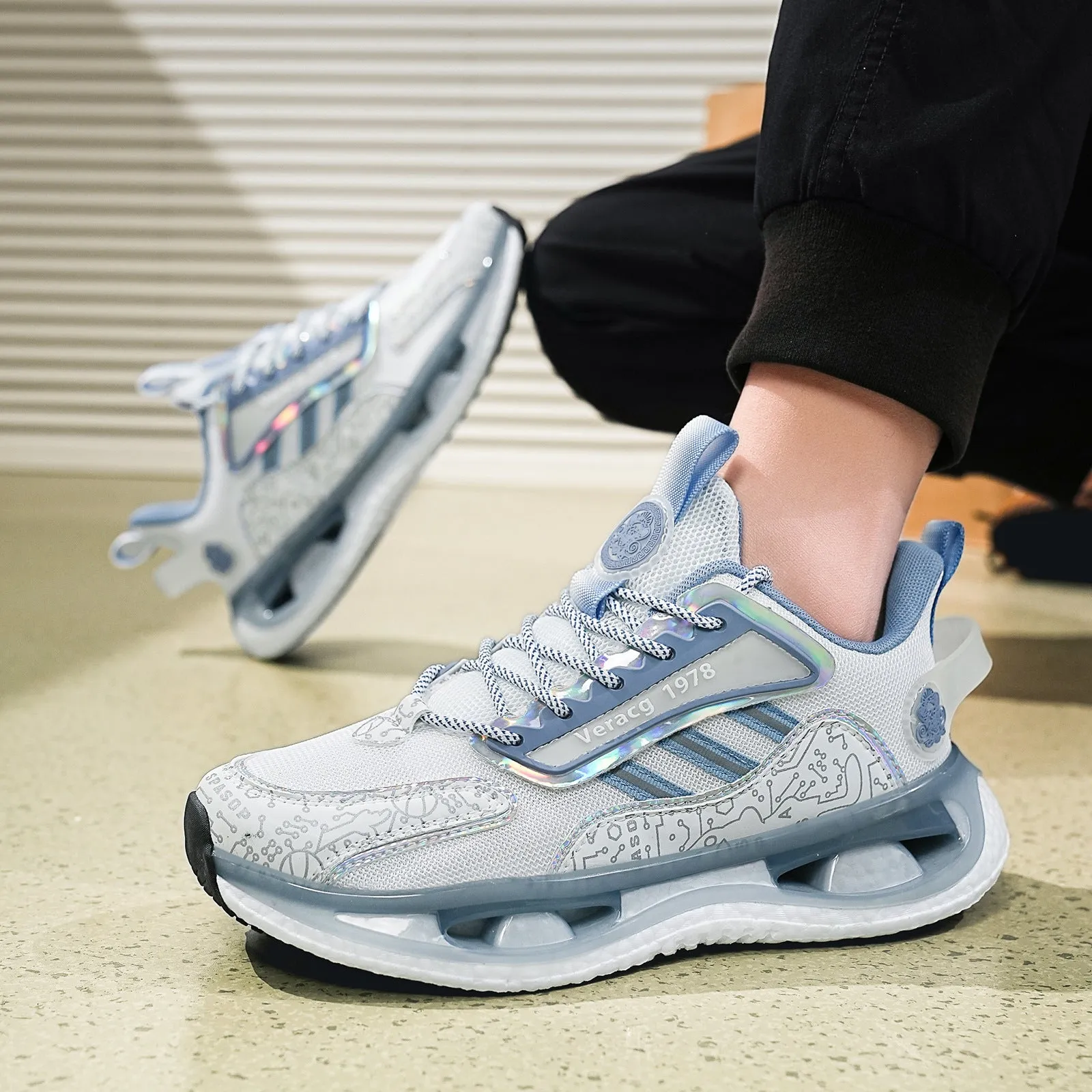 Men's and Women's Shock-Absorbing Cool Running Shoes  Professional Running Shoes Sports Platform Shock-Absorbing Running Shoes Men's Couple Breathable Shoes