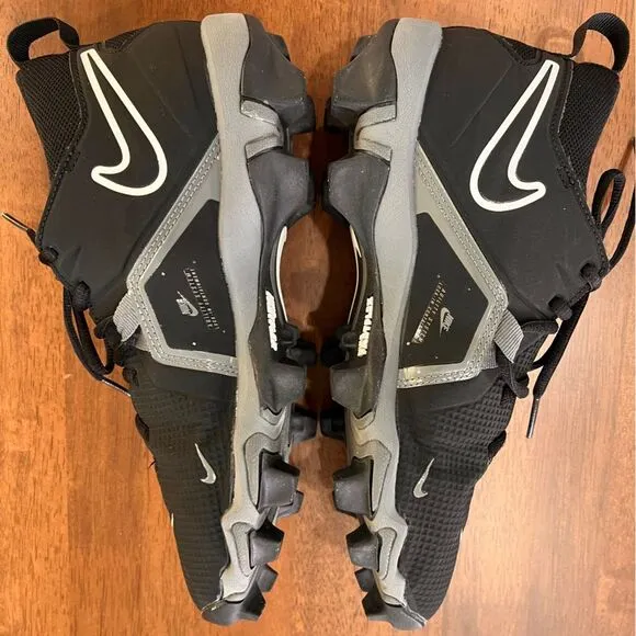 Men's Nike Alpha Menace 3 Shark Football Cleats CV0582-010. Size 7.5