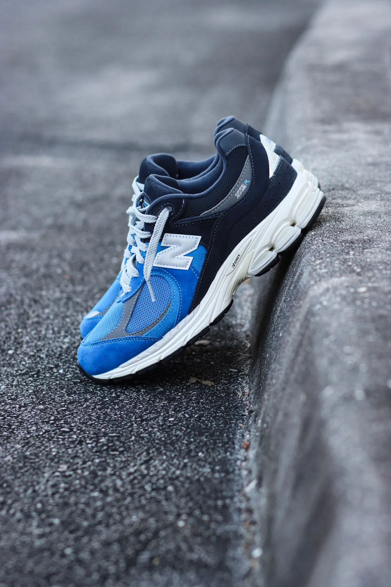 New Balance 2002R- Blue