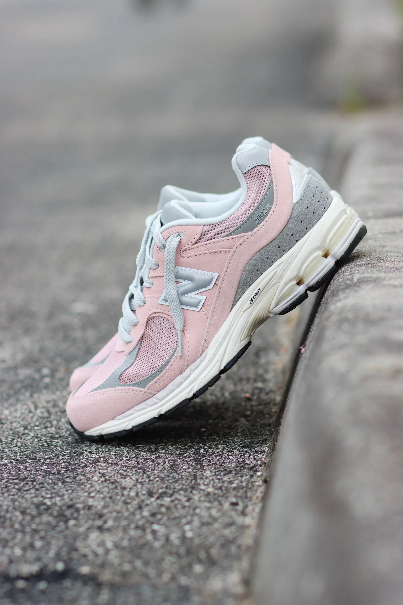 New Balance 2002R-Pink/Grey