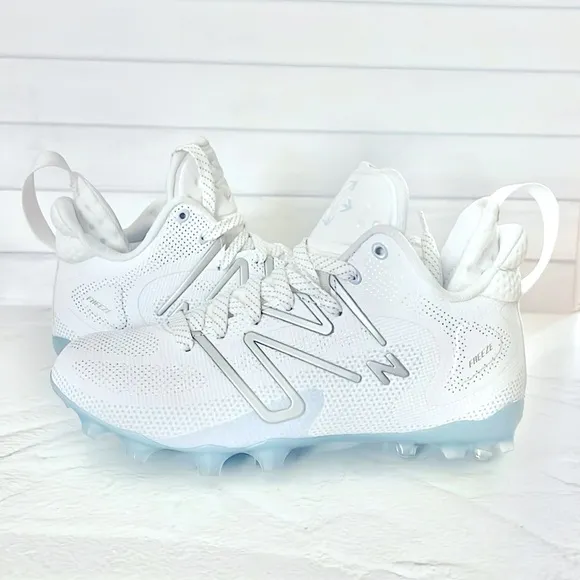 New Balance FreezeLX V4 Lacrosse Cleats women’s size 6 men’s size 4 1/2 BNIB