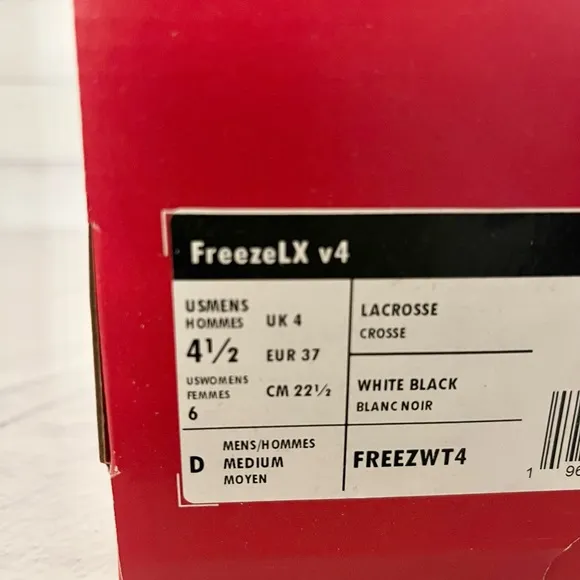 New Balance FreezeLX V4 Lacrosse Cleats women’s size 6 men’s size 4 1/2 BNIB