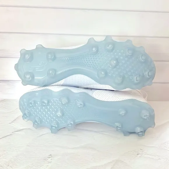 New Balance FreezeLX V4 Lacrosse Cleats women’s size 6 men’s size 4 1/2 BNIB