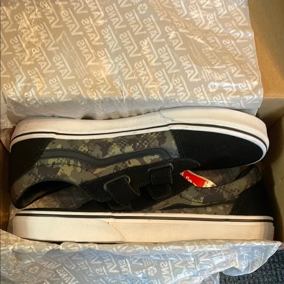 NEW Vans Ward V Black Camo Shoes