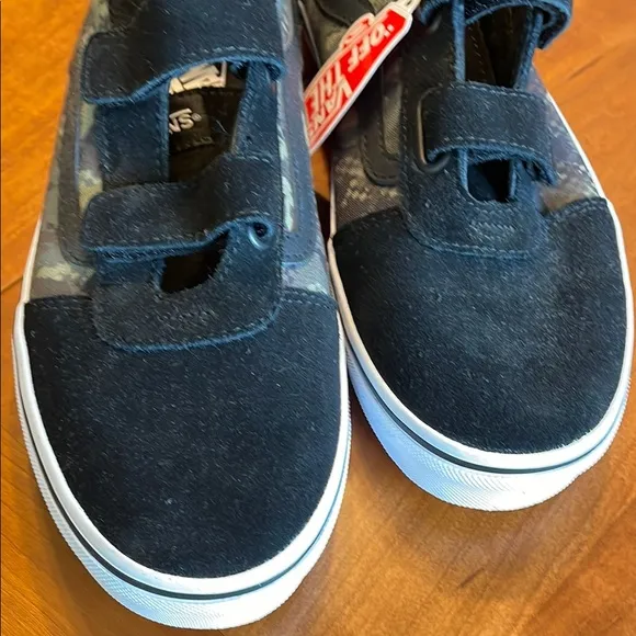 NEW Vans Ward V Black Camo Shoes