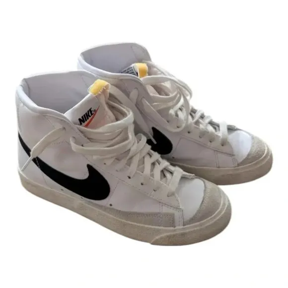 Nike Blazer Mid '77 size 5.5