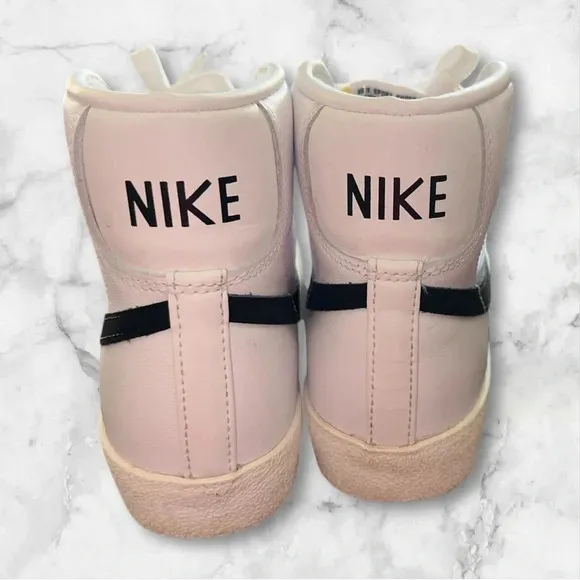 Nike Blazer Mid '77 size 5.5