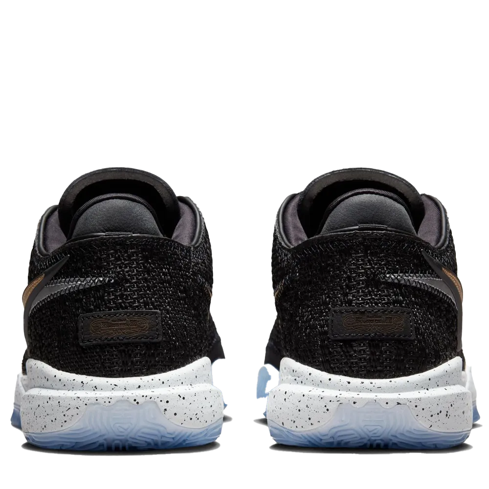 Nike Men's LeBron 20 Basketball Shoes