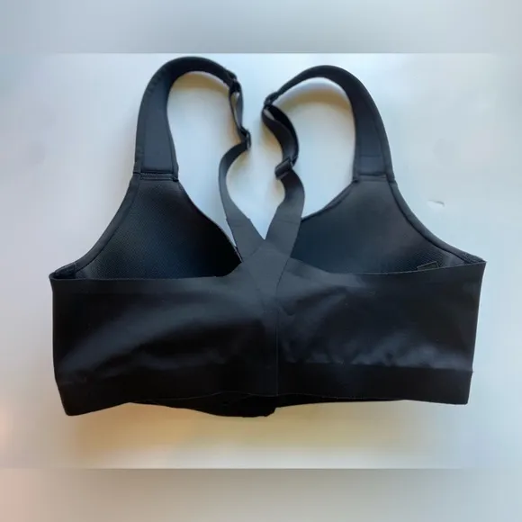 NWOT Victoria’s Secret Women’s Knockout Front-Close Sports Bra 32DD
