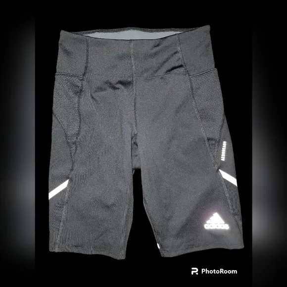 NWOT! Womens Areoready Adidas biker shorts.