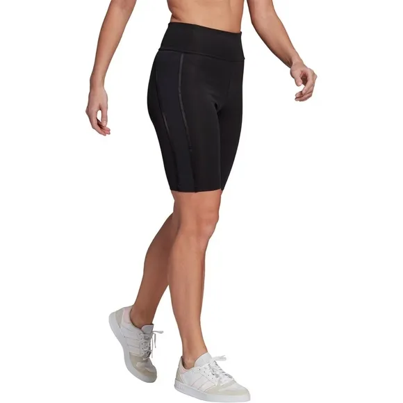 NWOT! Womens Areoready Adidas biker shorts.