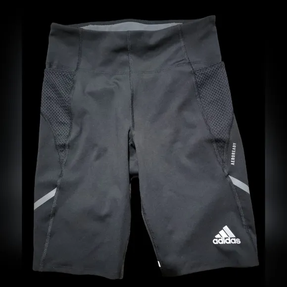 NWOT! Womens Areoready Adidas biker shorts.