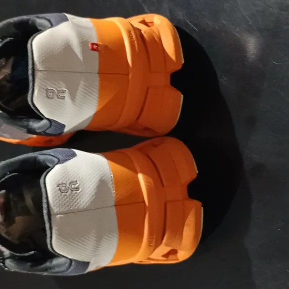 ON-Running CLOUDMONSTER Eclipse/Tumeric Men's Gray Orange