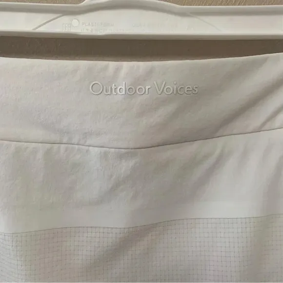 Outdoor Voices Hudson 4&quot; Skort Skirt in White Size Medium