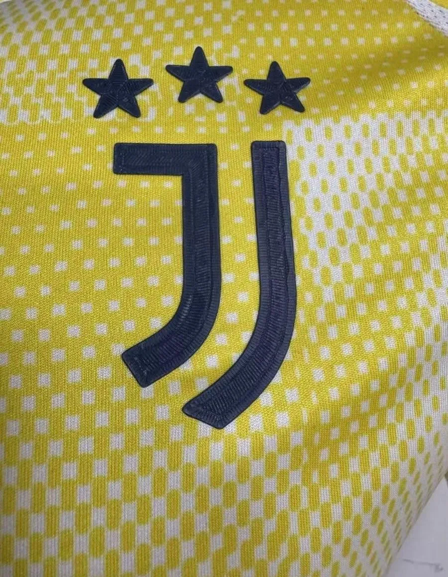 Player Version 24/25 Juventus Away Yellow Jersey