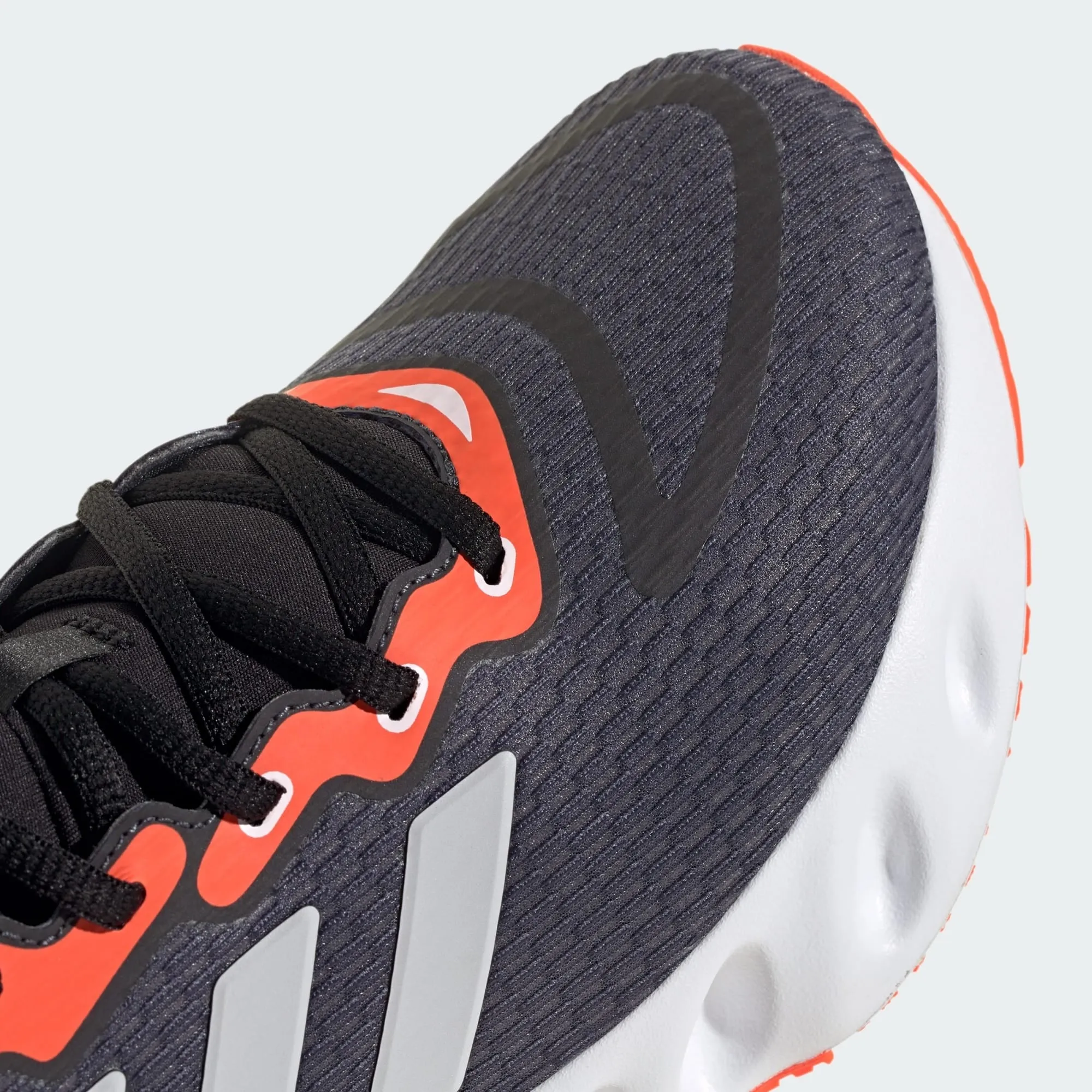 SWITCH RUN RUNNING SHOES