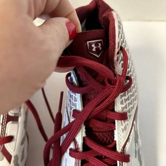 Under Armour Deception DT Men’s baseball cleats