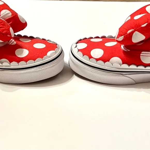 Vans Minnie Mouse shoes