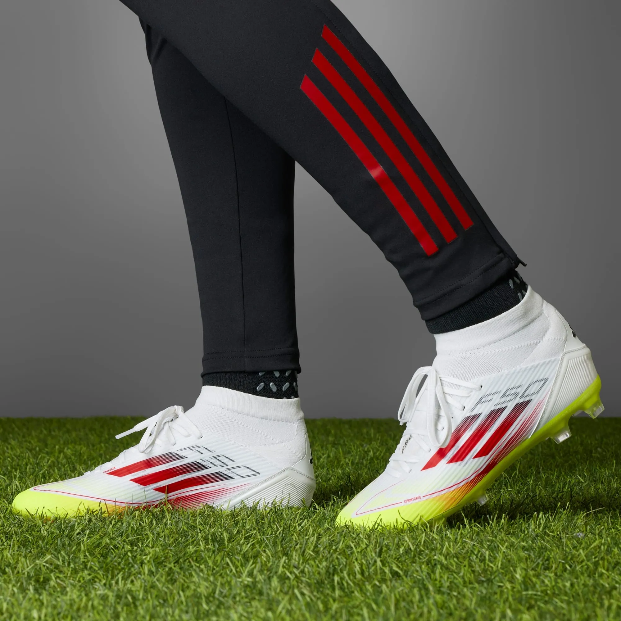 Women's F50 League Mid Firm/Multi-Ground Cleats