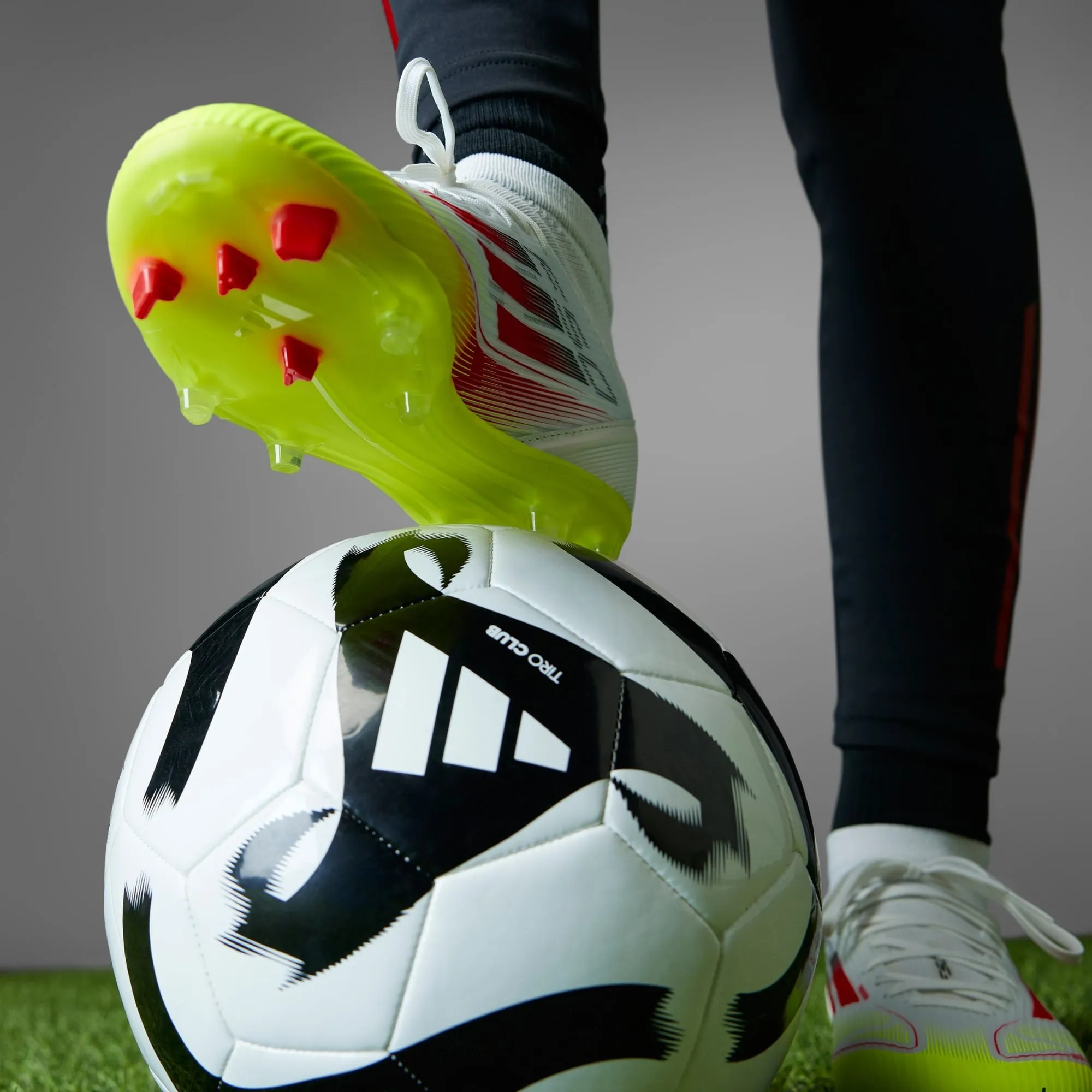 Women's F50 League Mid Firm/Multi-Ground Cleats