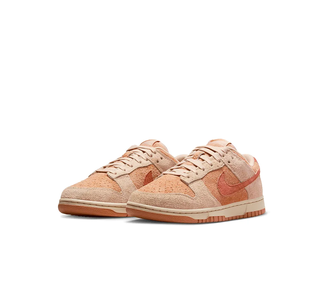 WOMEN'S NIKE DUNK LOW